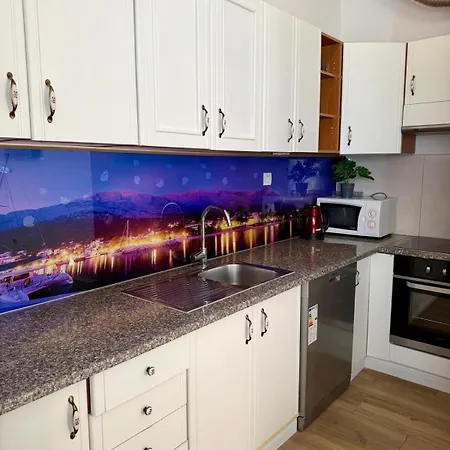Ivo Apartment *