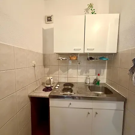 Ivo Apartment *